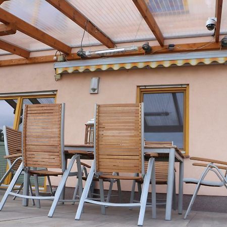 Romantische Ferienwohnung Mit Fantastischem Ausblick, Pool Und Gartensauna Jena Exterior photo